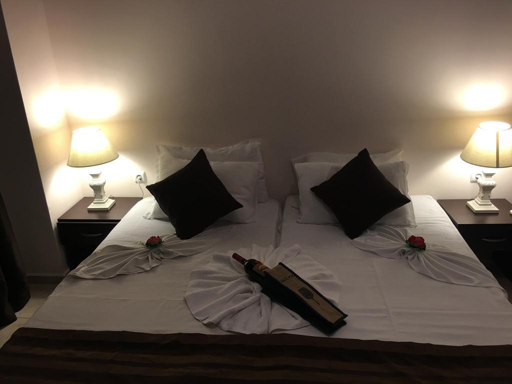 Beach Aparthotel Salt Lake Pomorie Ngoại thất bức ảnh