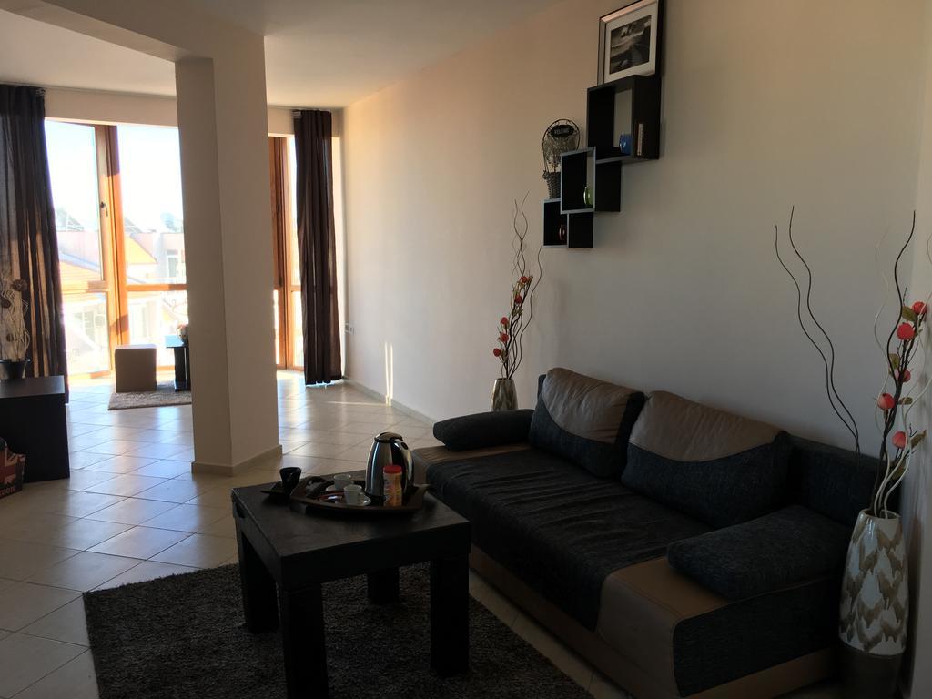 Beach Aparthotel Salt Lake Pomorie Ngoại thất bức ảnh